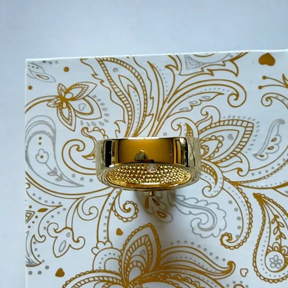 Gold Ring with Clear Stones Sz 6 - Picture 4 of 4